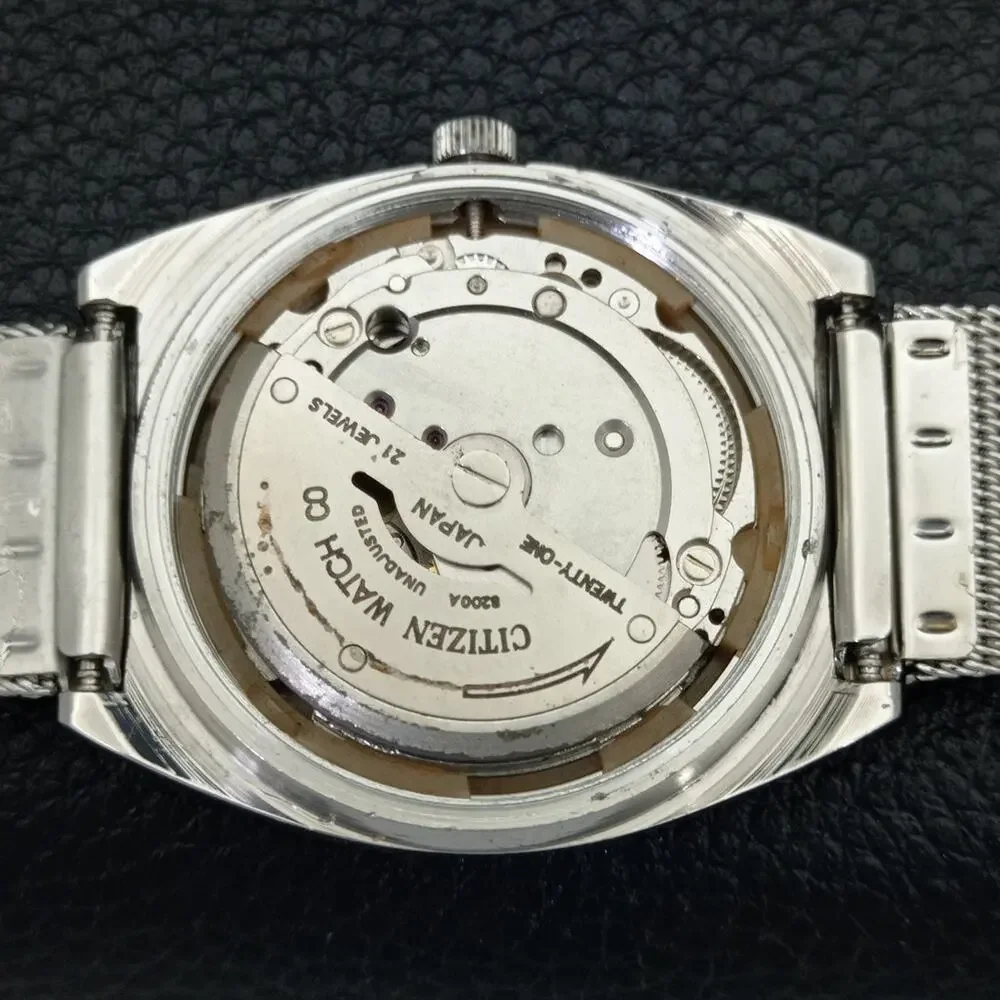 Vintage 1989 Citizen Automatic Mens Silver Watch W/daydate & Gold accents
